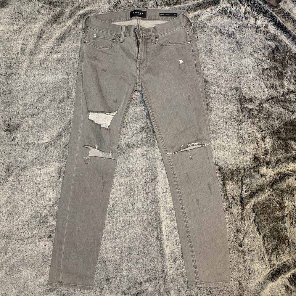 PACSUN | NWOT Ripped Grey Skinny Jeans 28x30
